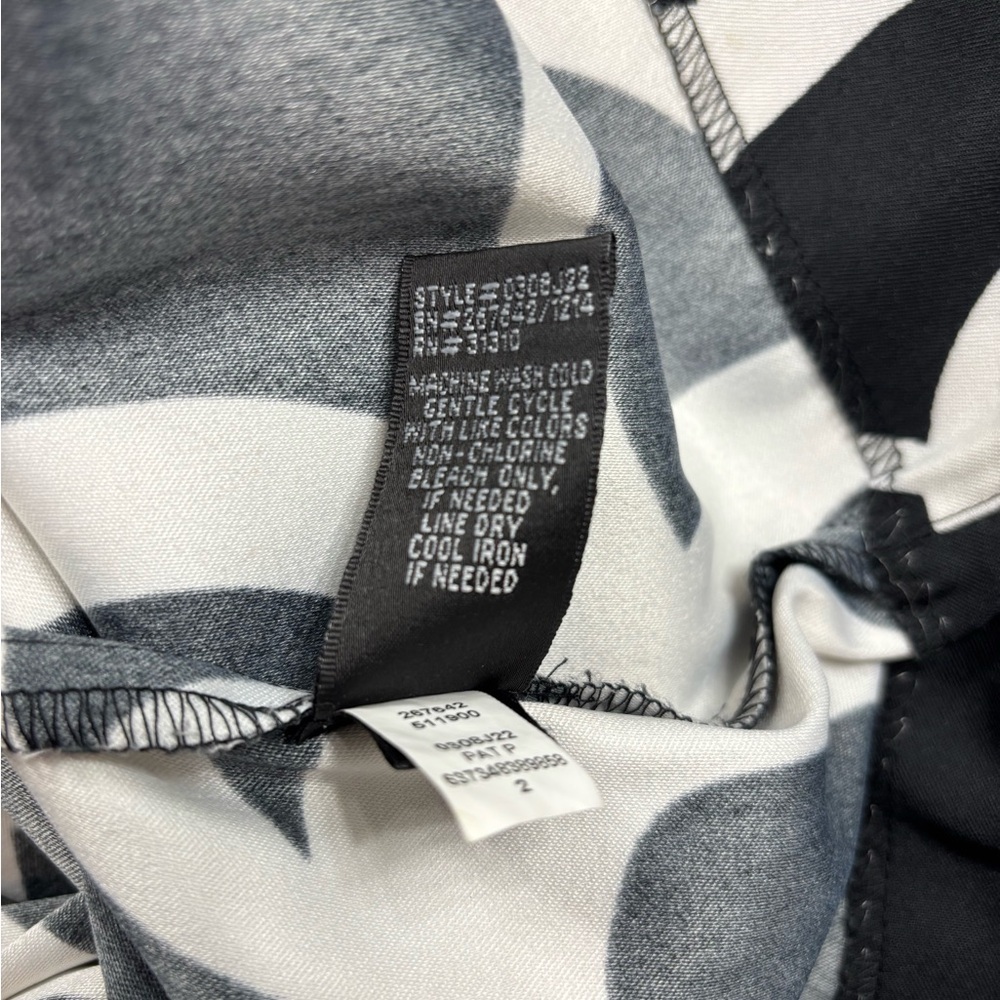 AB Studio Black and White Shift Dress - Picture 5 of 5